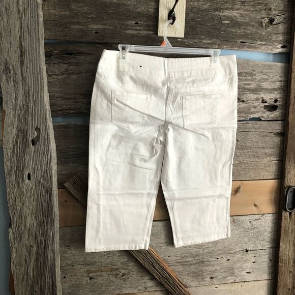 George size 14 white pull-On denim capri - Picture 3 of 6